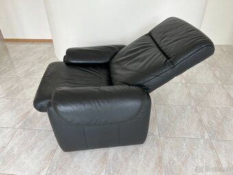 Křeslo relaxační polohovací kožené černé. - 3