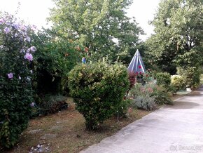 Rodinný dům s autodílnou / Chorvatsko / Zagreb - 3