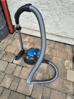 Bezsáčkový vysavač Bosch Serie 2 typ BGS05A220 - 3