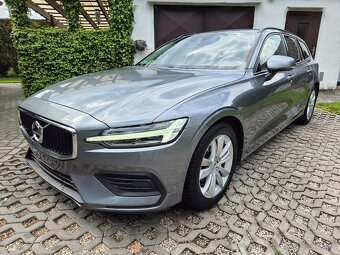 Volvo V60 D4 Momentum 2.0D 140KW AT•2020•Webasto•ACC•Kessy - 3