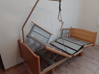 ELEKTRICKÁ POLOHOVACÍ POSTEL VÖLKER TOP STAV - 3
