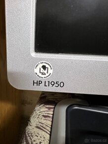 Monitor HP L1950 19 palců plně funkční - 3