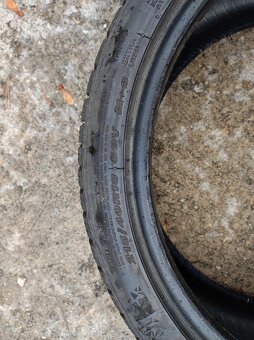 Zimní pneu 215/40R18 89V - 3