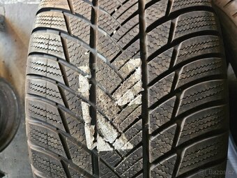 285/45R21 113 V XL Bridgestone Blizzak LM-001 RFT - 3