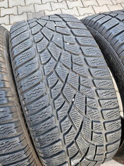 Zimní Dunlop 235/45/19 - 3