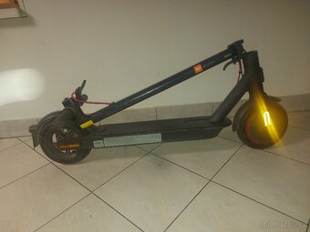 Elektrokoloběžka Xiaomi Scooter Pro 2 - 3
