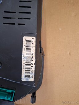 Octavia 1 polodot budíky - 3