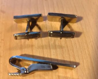 2 x retro manžetové knoflíky + spona na kravatu. - 3