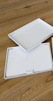 Magic Keyboard Folio prazdna krabice - 3