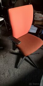 ŽIDLE DO BYTU I KANCELÁŘE - 3