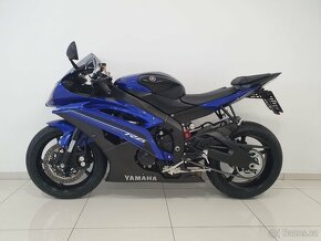 Yamaha R6 - 3