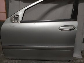 Levé přední dveře na Mercedes w203 240 - 3