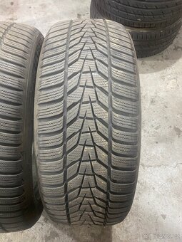 235/50R19 1400Kč - 3