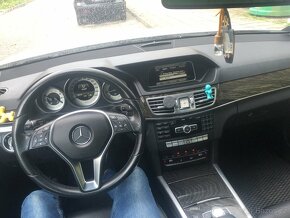 Mercedes E200 W212 Facelift - 3