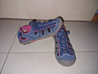 Sandály a tenisky Puma vel. 38 a 38,5 - 3