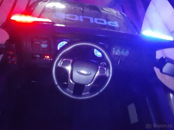 Policejní Ford Ranger 4x4 - 3
