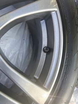 Celoroční kola Toyota CHR 225/50 R18, ET45 - 3
