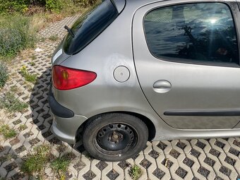 peugeot 206 1.4i 55kw , rok výroby 2005 - 3