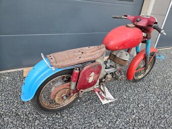 Jawa 350/360 panelka s doklady - 3