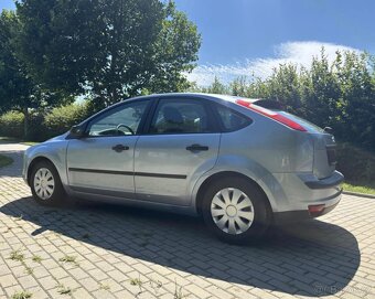 FORD FOCUS 1.6 74 KW TREND - BENZÍN - 3