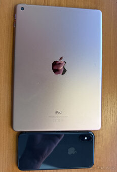 Prodám iPhone X + iPad 6 generace - 3
