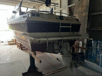 MOTOROVÁ KAJUTOVÁ LOĎ SEALINE - 3