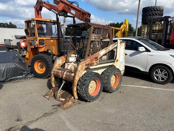 Kolový smykový nakladač Bobcat M753, nepojízdný - 3