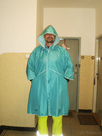 Krásný nový kabát - pláštěnka - 3