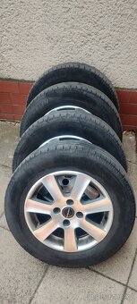 Elektrony s pneu - 3