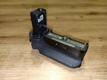 Sony - bateriový grip - 3