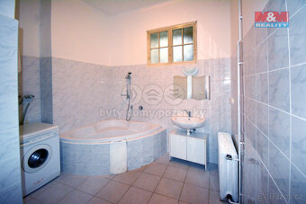 Prodej bytu 1+kk, 37 m², Prostějov, ul. nám. T. G. Masaryka - 3