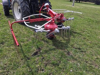 Univerzální 2 rotorový obraceč a shrnovač KUHN - 3