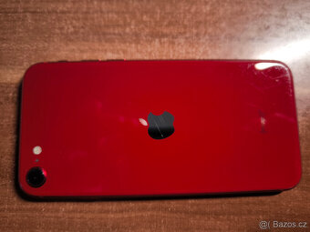 Prodám Apple iPhone SE 5G 2022 (3. generace) RED 64 GB - 3