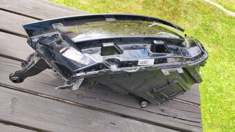 Světlomet přední levý LED ŠKODA KAMIQ - 658941015F - 3