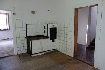 Prodej hájovny s velkým stavebním pozemkem - 3