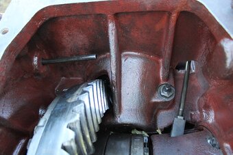 Zetor crystal rozvodovka diferenciál včetně spojky - 3