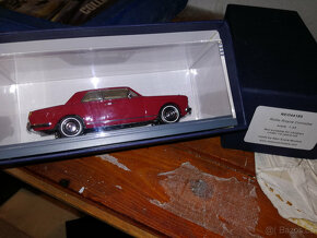 model auta R.Royce od NEO - 3