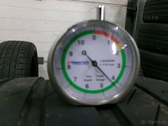 235/45 R20 CONTINENTAL (4mm) č.13619 - 3