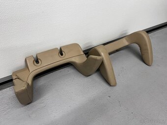 VOLKSWAGEN KRČNÍ LÍMEC DĚTSKÉ SEDAČKY - 3