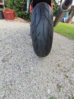Yamaha yzf r6 - 3
