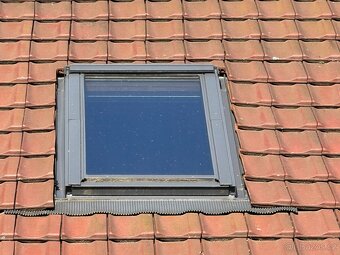 Střešní okna Velux - různé typy - 3