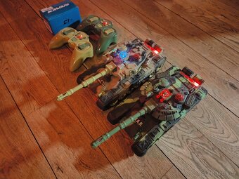 RC soubojové tanky set - 3
