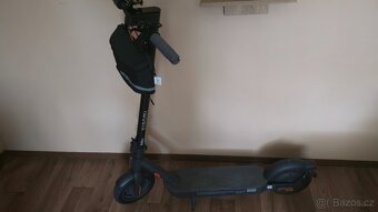 Elektrokoloběžka Xiaomi Scooter 4 Pro 2nd Gen - 3