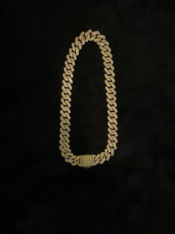 Zlatý chain - 3
