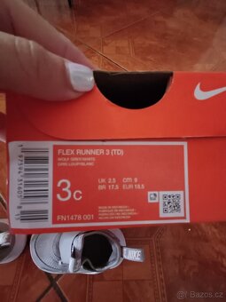 Tenisky zn. Nike, vel. 18.5 (až 19) - 3