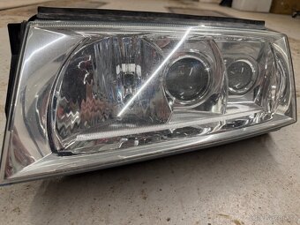 Xenon svetlomet Skoda Octavia 1 - 3