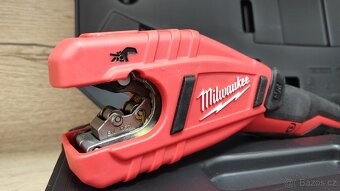 Milwaukee řezák C12 PC  + kufr - 3