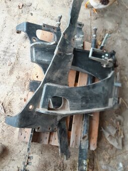 Konzole nakladače - 3