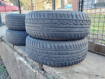 Dunlop 185/60 R15 88H - 3