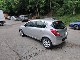 Opel Corsa D 1.2, 59 kw, rok 2010... - 3
